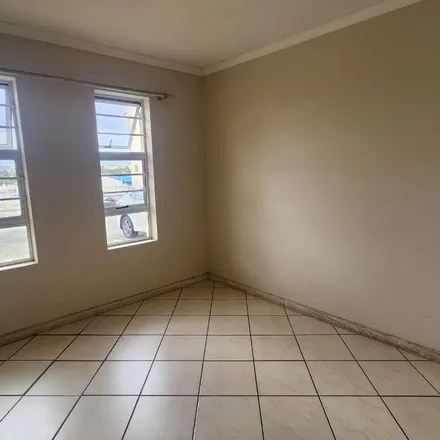 Image 5 - Saint Georges Street, East Bank, George, 6625, South Africa - Apartment for rent