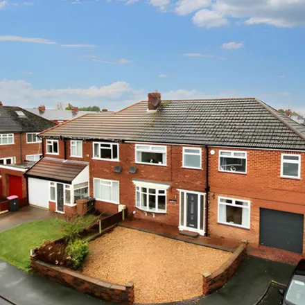 Buy this 4 bed duplex on Brentwood Avenue in Cadishead, M44 5YY