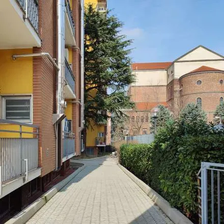 Image 3 - Via Bari 8, 20142 Milan MI, Italy - Apartment for rent