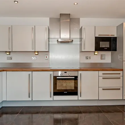 Rent this 2 bed apartment on Proton Tower in 8 Blackwall Way, London