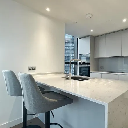 Image 4 - Hampton Tower, 75 Marsh Wall, Canary Wharf, London, E14 9SH, United Kingdom - Apartment for rent