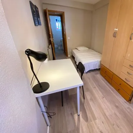 Rent this 2 bed room on Molinaseca in Calle Holanda, 28223 Pozuelo de Alarcón