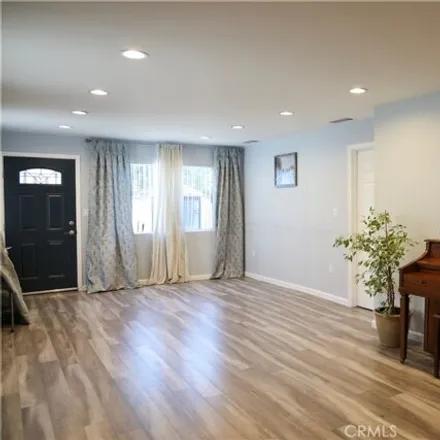 Image 4 - 7771 Wyngate Street, Los Angeles, CA 91042, USA - House for rent