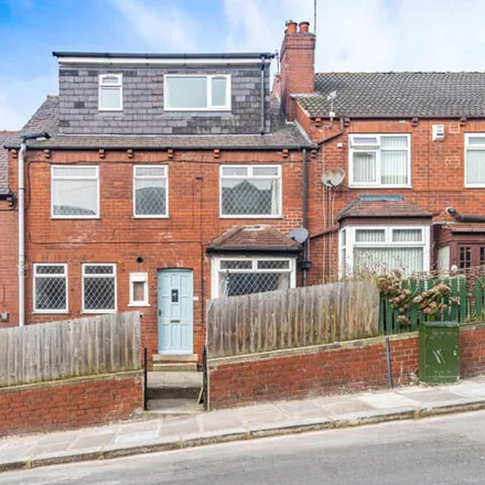 Buy this 3 bed townhouse on Woodside Place in Leeds, LS4 2QU