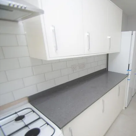 Image 5 - 87 Gladstone Road, Watford, WD17 2QY, United Kingdom - Room for rent