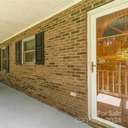 Image 6 - 170 King Fisher Drive, Mooresville, NC 28117, USA - House for sale