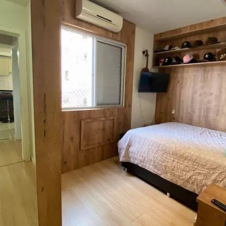Buy this 2 bed apartment on Rua Sidrak Silva Filho 175 in Coliseu, Londrina - PR