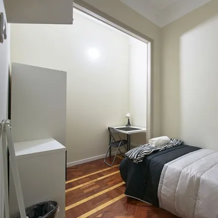 Rent this 9 bed room on Avenida Praia da Vitória