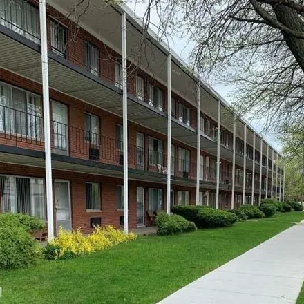 Buy this 2 bed condo on 4982 Opal Street in Grosse Pointe Farms, MI 48236