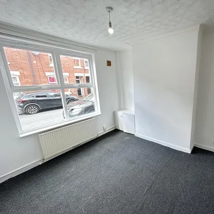 Image 2 - 87 Cowesby Street, Manchester, M14 4UQ, United Kingdom - Townhouse for rent