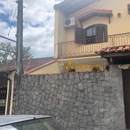 Rent this 6 bed house on Rua Amador Bueno 156 in Vila Nair, Pindamonhangaba - SP