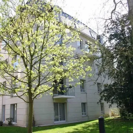 Rent this 2 bed apartment on Chemin rural de Clermont à Montdidier in 60600 Fitz-James, France