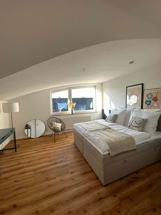 Rent this 5 bed apartment on Hindenburgstraße 306 in 41061 Mönchengladbach, Germany