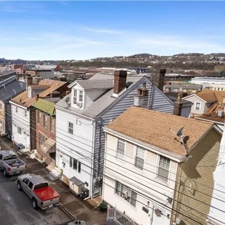 Buy this studio house on 3437 Denny Street in Pittsburgh, PA 15201