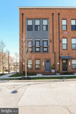 Image 1 - 915 Grundy Street, Baltimore, MD 21224, USA - House for sale