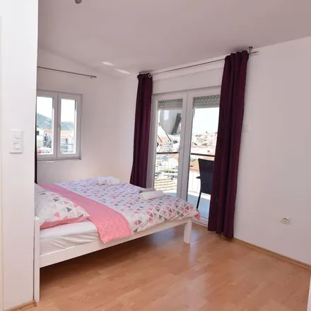 Image 1 - 22202 Primošten, Croatia - Apartment for rent