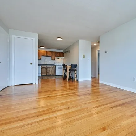 Image 4 - 239 Kelton Street, Boston, MA 02134, USA - Condo for sale