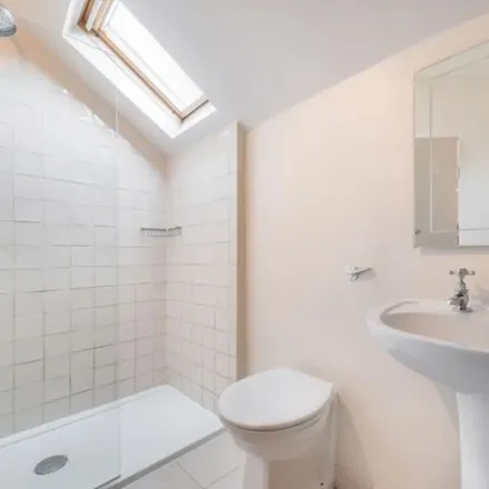 Image 7 - 10 Belsize Park, London, NW3 4DU, United Kingdom - Apartment for rent