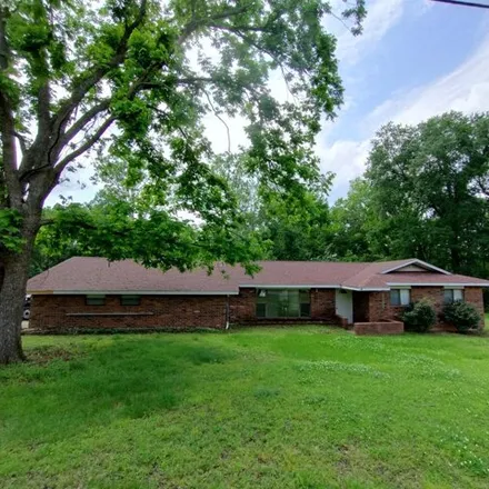 Buy this 3 bed house on 1380 South Jonesboro Avenue in Russellville, AR 72801