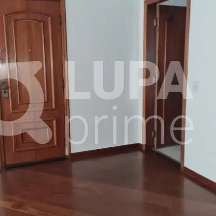Rent this 3 bed apartment on Rua Ronaldo de Carvalho in Vila Paulicéia, São Paulo - SP