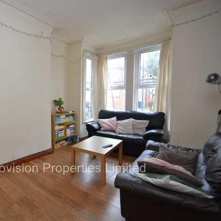 Rent this 4 bed townhouse on 39-91 Headingley Mount in Leeds, LS6 3EW