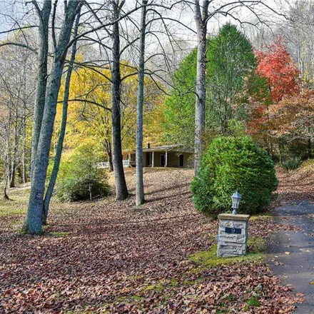 Image 2 - 1 Wooded Way, McDowell County, NC 28761, USA - House for sale
