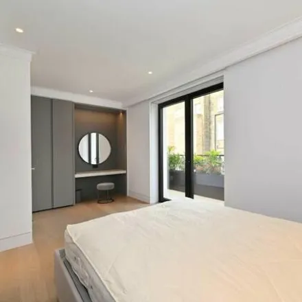 Image 7 - 4-13 Little Chester Street, London, SW1X 7AS, United Kingdom - Townhouse for rent