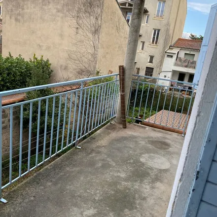 Rent this 2 bed apartment on 83 Avenue du Grand Charran in 26000 Valence, France