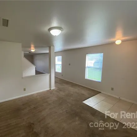 Image 3 - 1708 Larne Circle, Charlotte, NC 28214, USA - Loft for rent