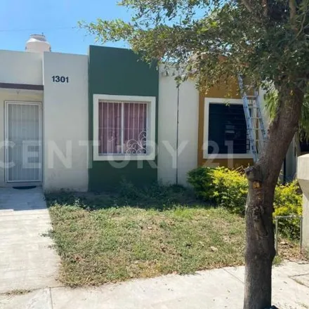 Rent this 2 bed house on Calle Encino in Residencial Tulipanes, 28984 Puerta de Hierro