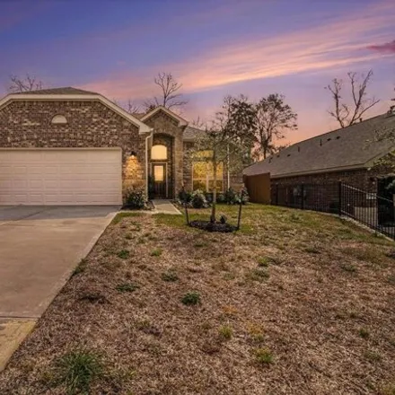 Buy this 3 bed house on Golden Willow Lane in Conroe, TX 77304