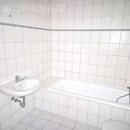 Rent this 3 bed apartment on Barbarossastraße 79 in 09112 Chemnitz, Germany