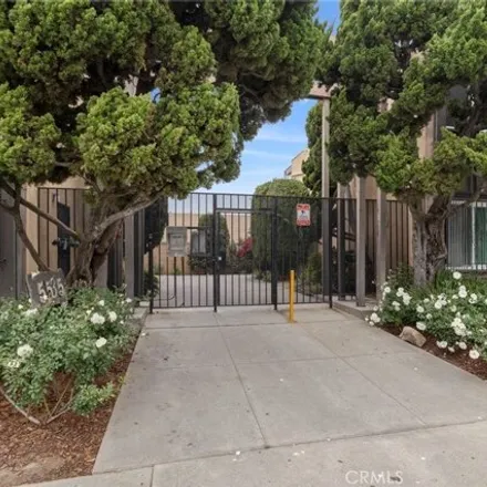 Buy this 2 bed condo on 5601 Ackerfield Avenue in Long Beach, CA 90805