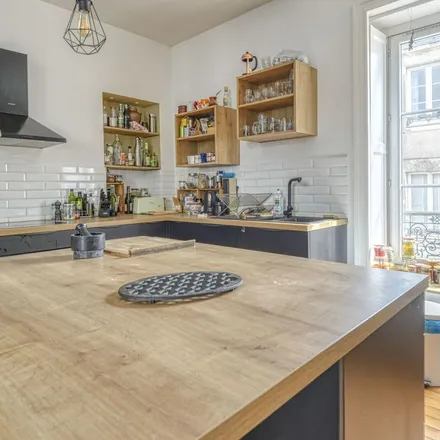 Rent this 5 bed apartment on 4 Rue Saint François in 44000 Nantes, France
