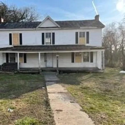 Buy this 4 bed house on 105 Brook Street in Brookneal, Campbell County