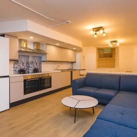 Rent this 9 bed room on Leazes Terrace in Newcastle upon Tyne, NE1 4NE
