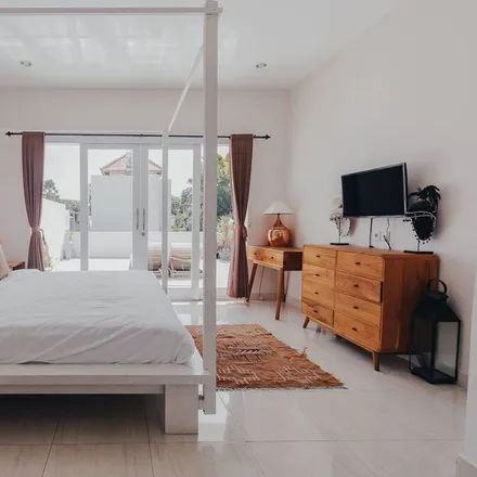 Rent this 2 bed house on Seminyak 80261 in Bali, Indonesia