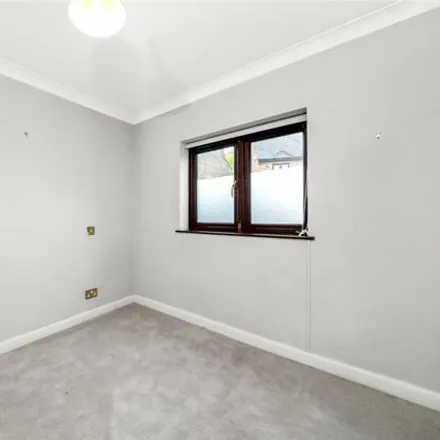 Image 6 - Croftongate Way, London, SE4 2DL, United Kingdom - Townhouse for sale