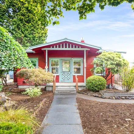 Buy this 3 bed house on 7426 Southeast 21st Avenue in Portland, OR 97202