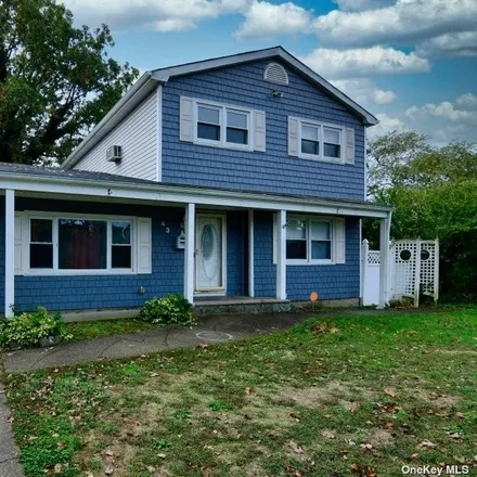 Buy this 4 bed house on 43 Julie Crescent in Central Islip, Suffolk County