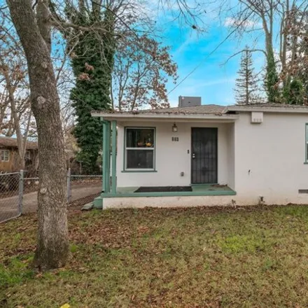 Buy this 2 bed house on 274 Moore Avenue in Yuba City, CA 95991