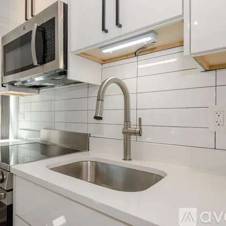 Image 3 - 7645 N Sheridan Rd, Unit 309 - Apartment for rent