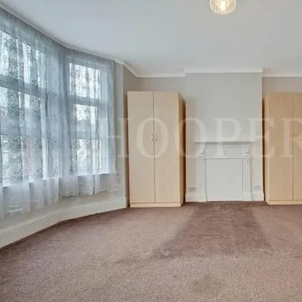 Image 5 - 27 Howard Road, London, NW2 6DS, United Kingdom - Townhouse for sale