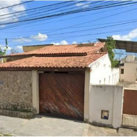 Buy this 3 bed house on Rua Casimiro de Abreu in Parque Vicente Gonçalves Dias, Campos dos Goytacazes - RJ