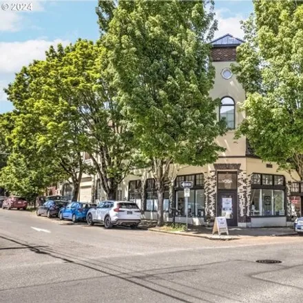 Buy this 1 bed condo on 1905 Northwest 26th Avenue in Portland, OR 97210