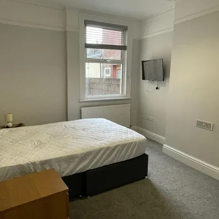 Image 2 - 5 Clift House Road, Bristol, BS3 1RY, United Kingdom - Apartment for rent