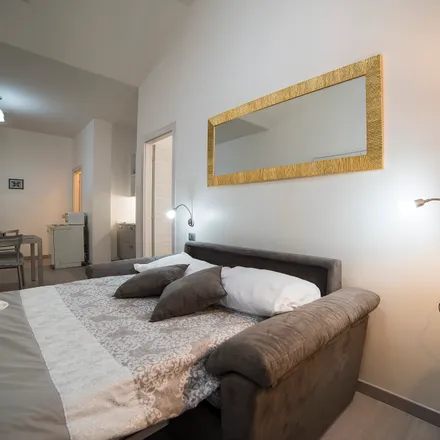 Image 7 - Studio Rubini e Partners, Piazza Bra, 10, 37121 Verona VR, Italy - Apartment for rent