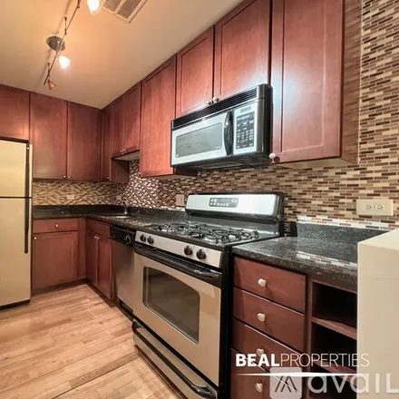 Image 1 - 625 W Wrightwood Ave, Unit BA #221 - Apartment for rent