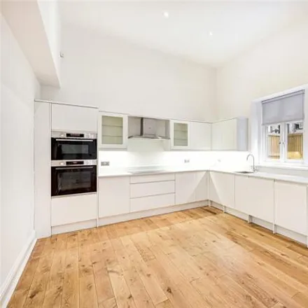 Image 4 - 213 Brompton Road, London, SW3 2EJ, United Kingdom - Townhouse for rent