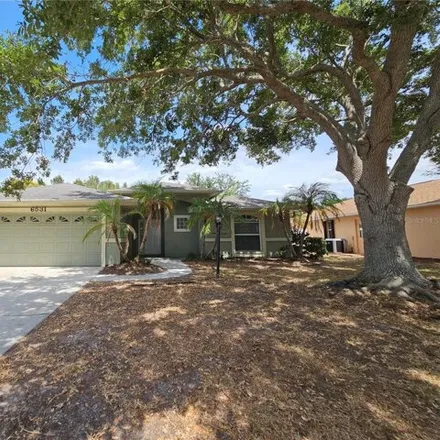 Image 2 - 6531 68th St E, Bradenton, Florida, 34203 - House for sale